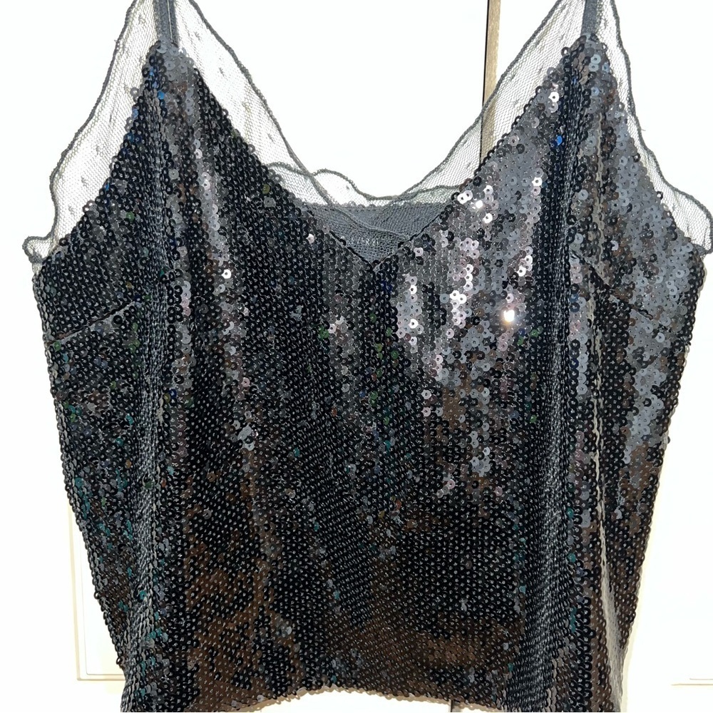 Forever 21 Black Sequin and Tulle V-Neck Spaghetti Strap Crop Top Camisole Sz S - Picture 2 of 11